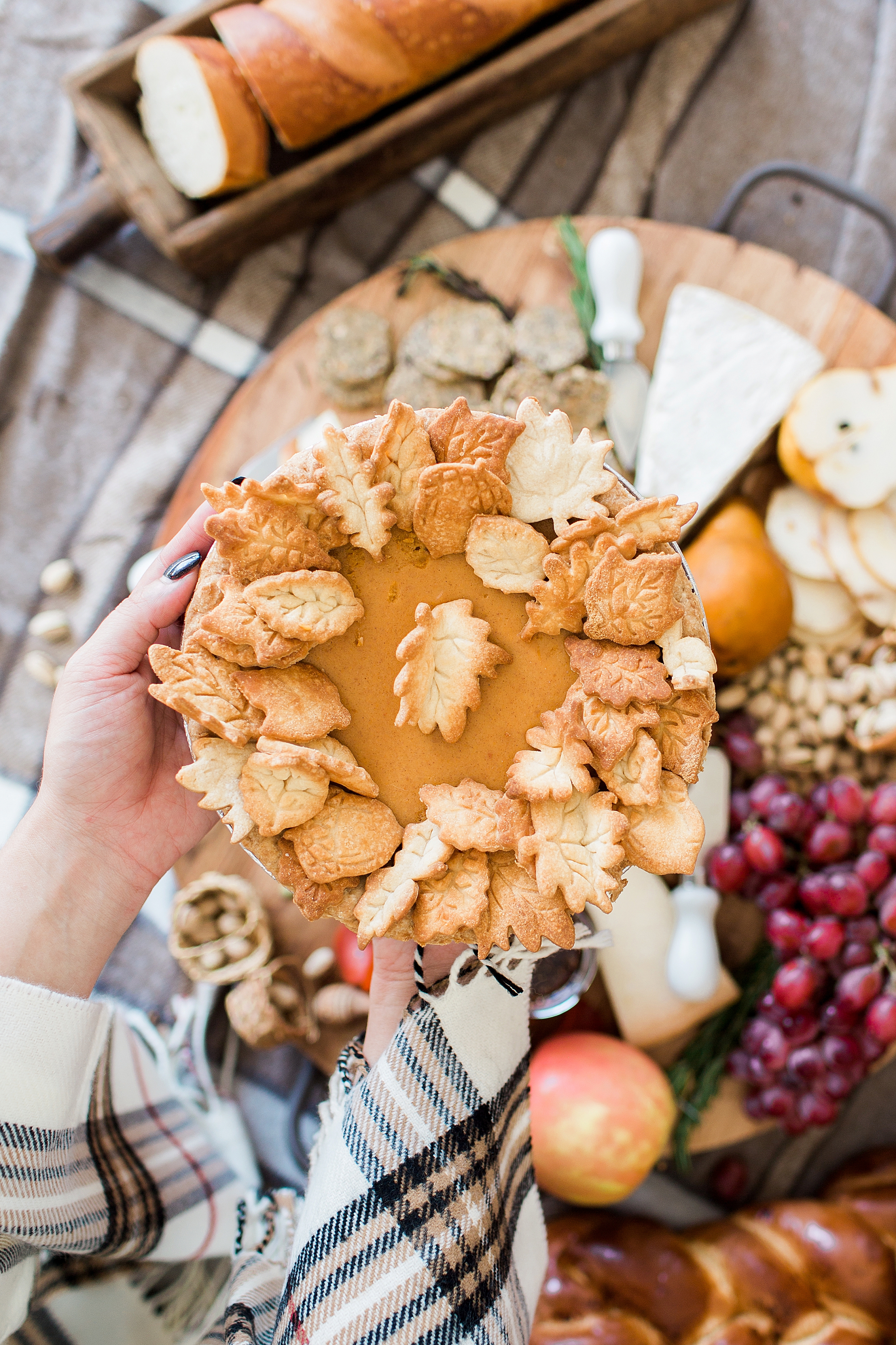 pie picnic friendsgiving