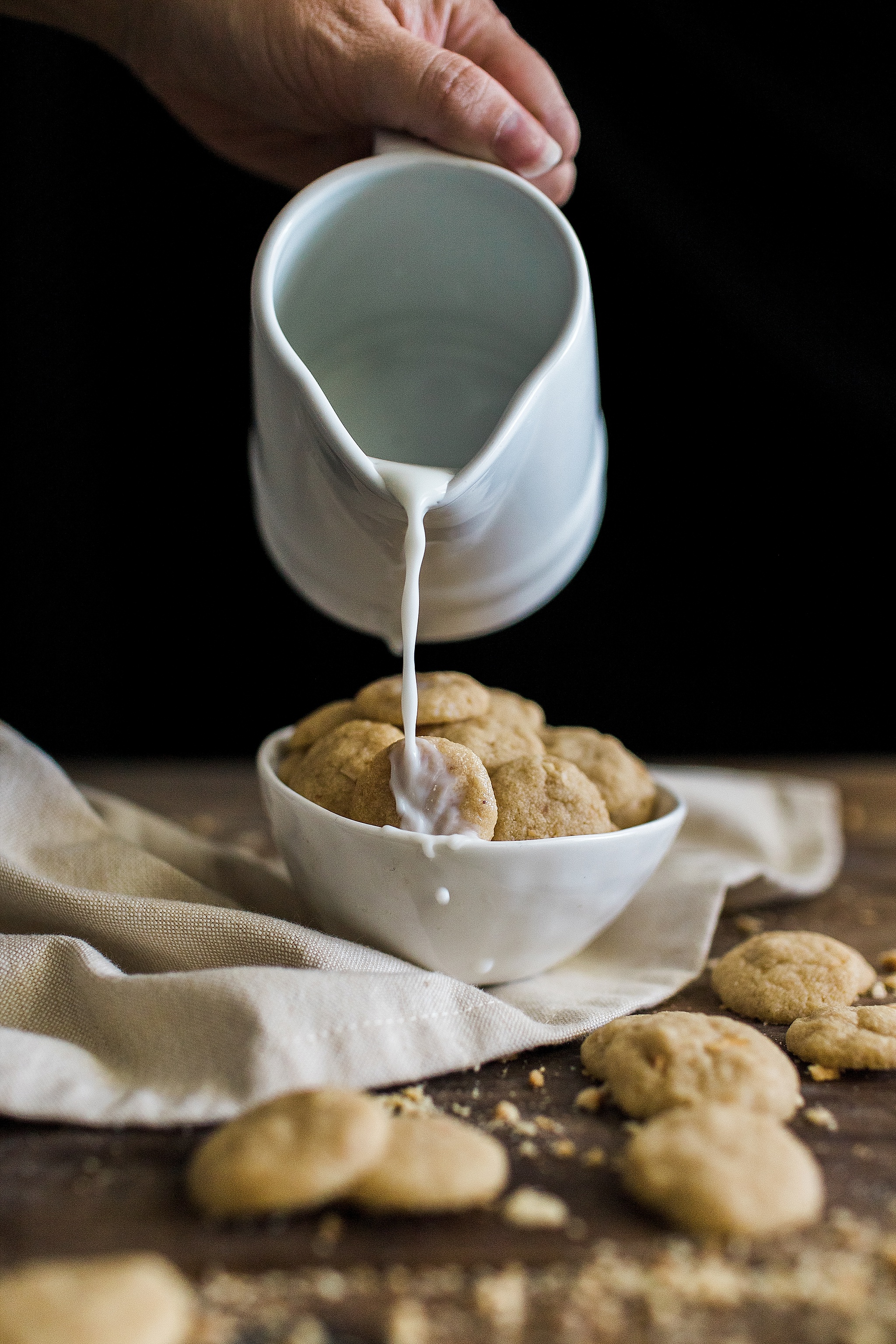 Hazelnut Cookie Acorns