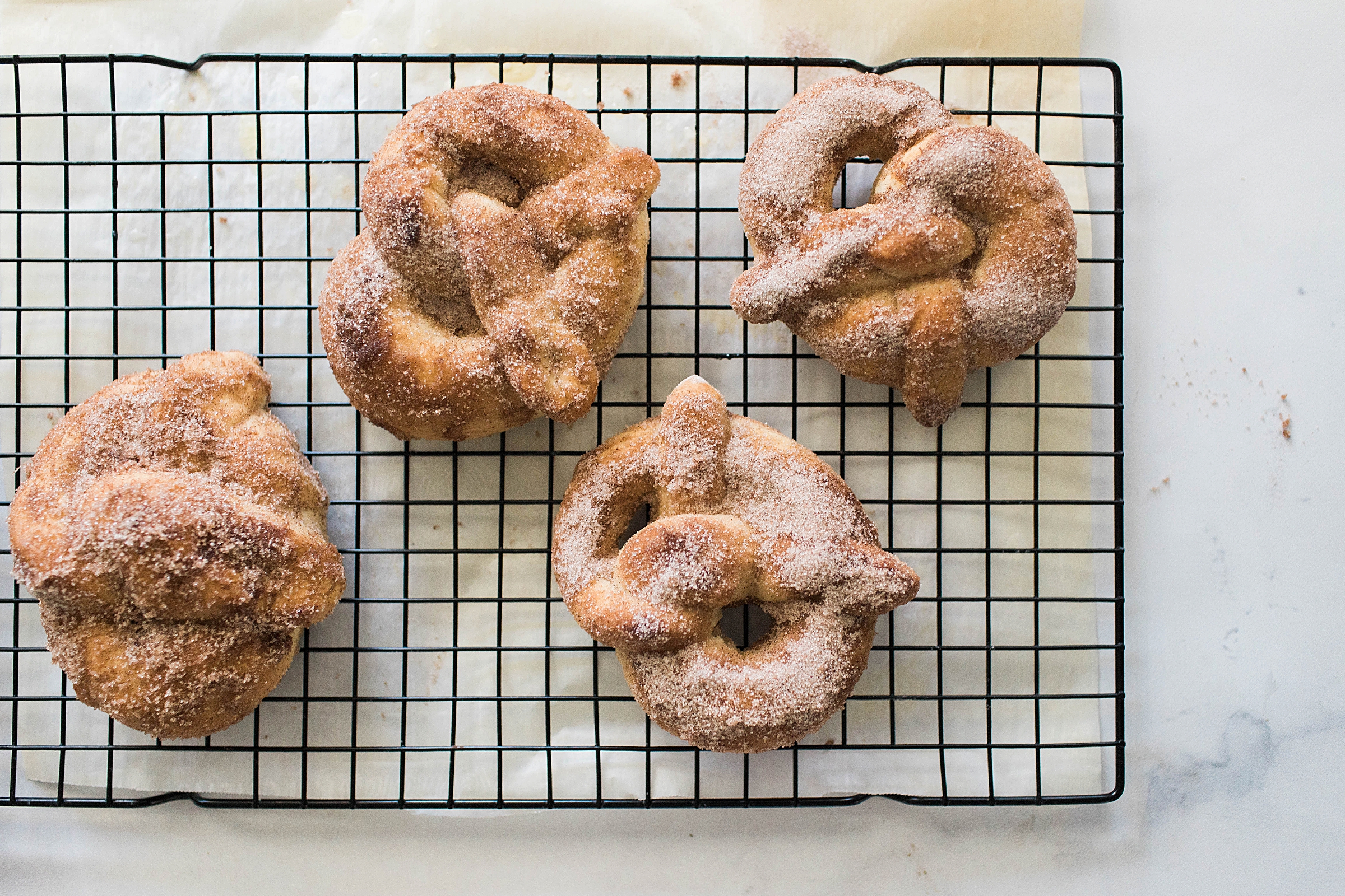 easy cinnamon sugar soft pretzel recipe