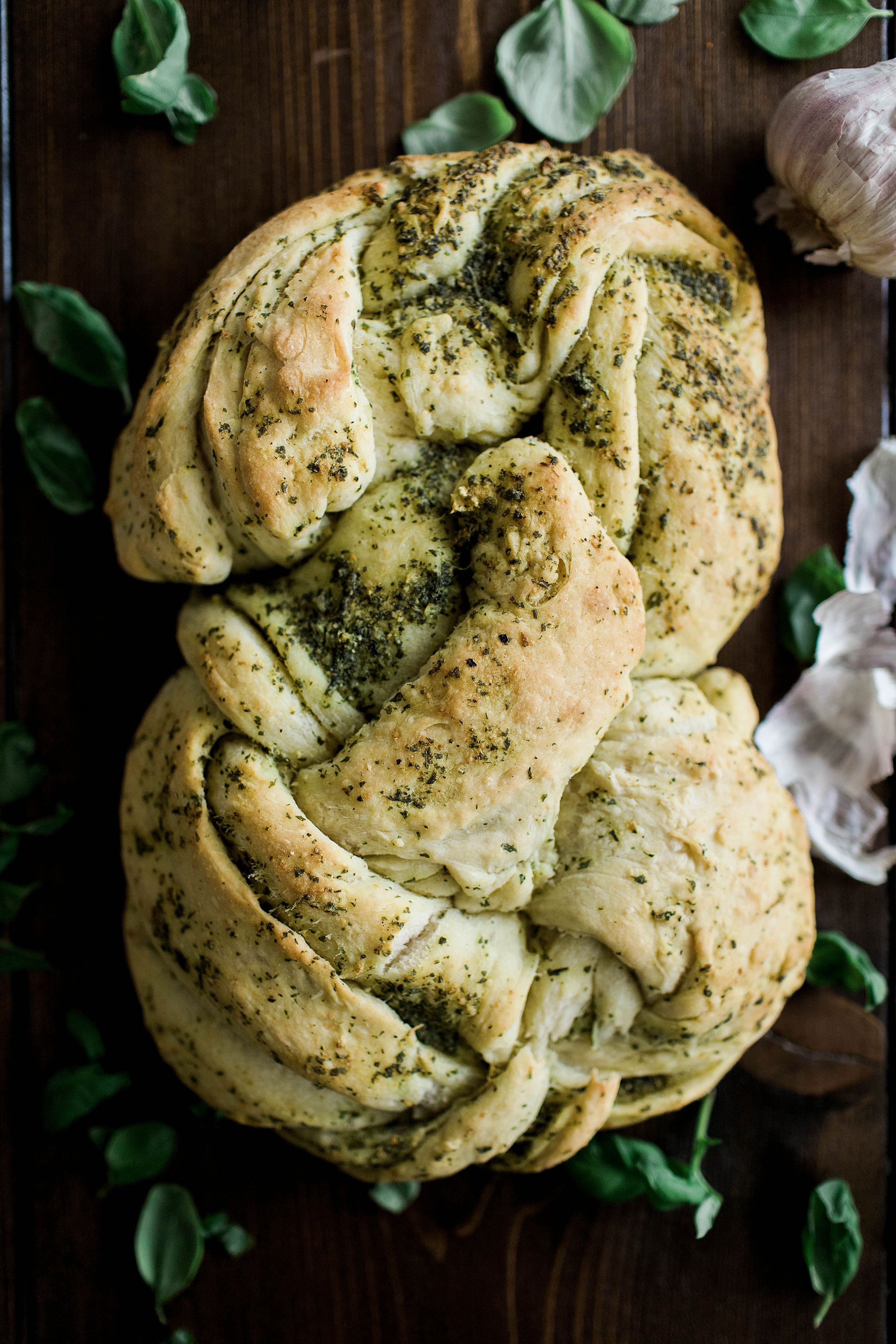 Garlic Pesto Swirl Bread Recipe