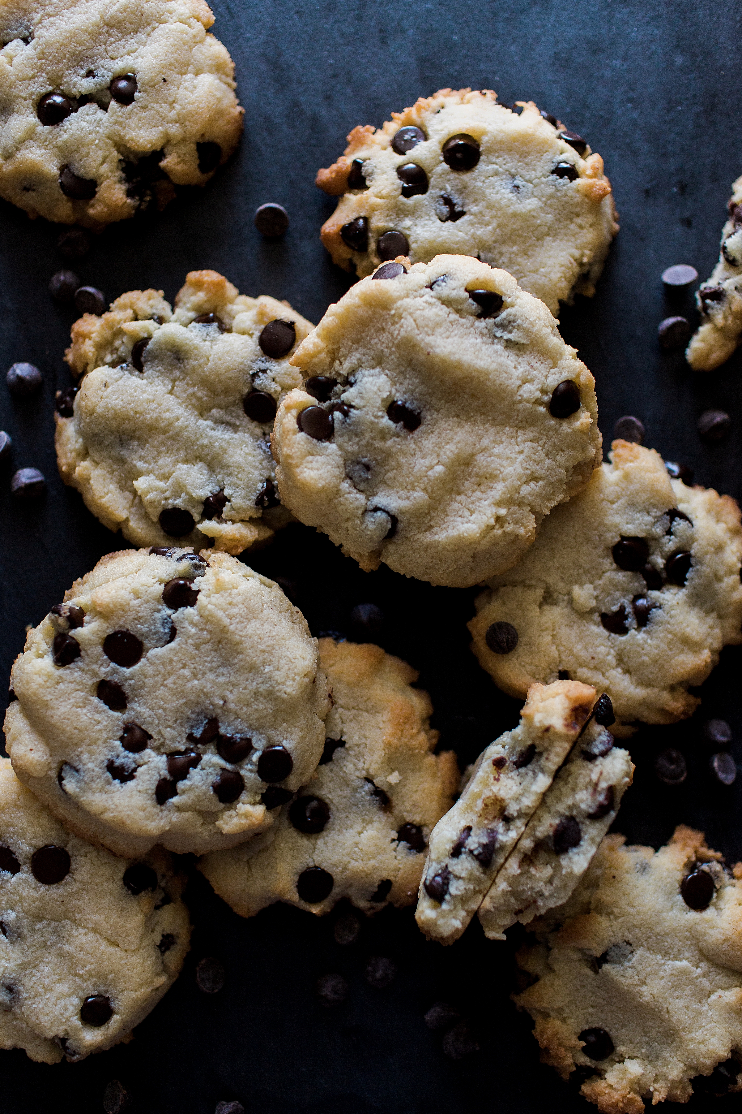 keto chocolate chip cookies recipe